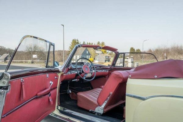 Mercedes-Benz 220 SE Cabriolet 1960 127492