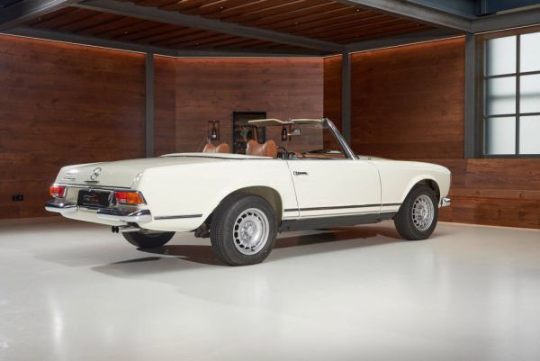 Mercedes-Benz 230 SL 1965 48984