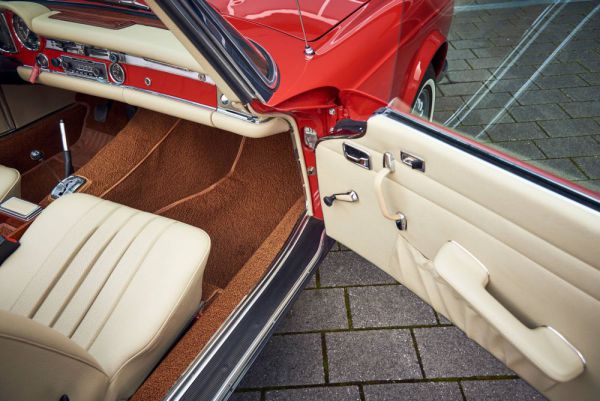 Mercedes-Benz 280 SL 1969 49000