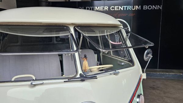 Volkswagen T1 Brasil "Samba" 1974 128052