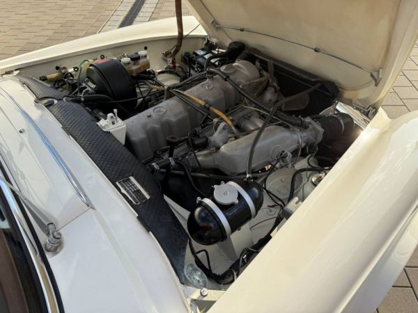 Mercedes-Benz 280 SL 1970 81628