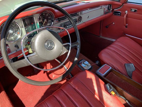 Mercedes-Benz 280 SL 1969 30530