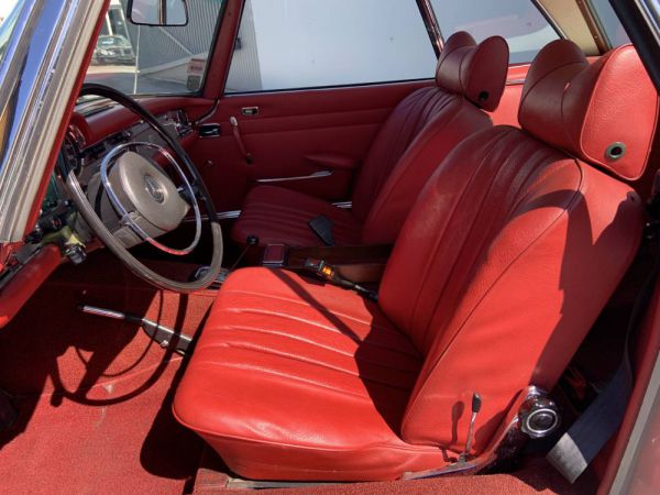 Mercedes-Benz 280 SL 1969 30531