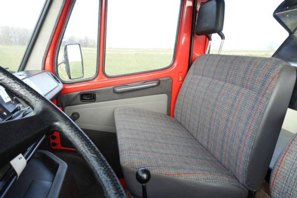 Mercedes-Benz T1 310 1991 125602