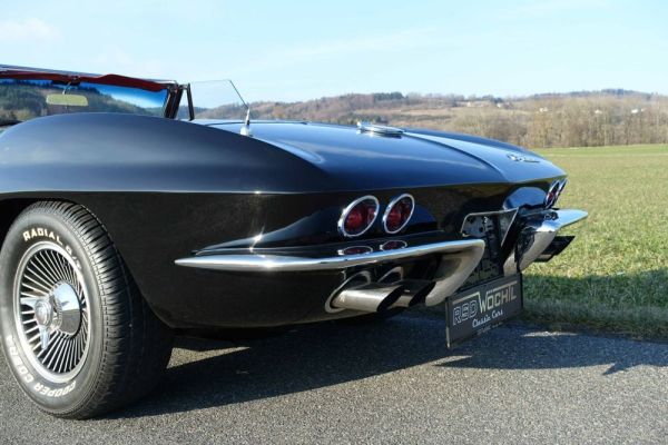 Chevrolet Corvette Sting Ray Convertible 1965 125640