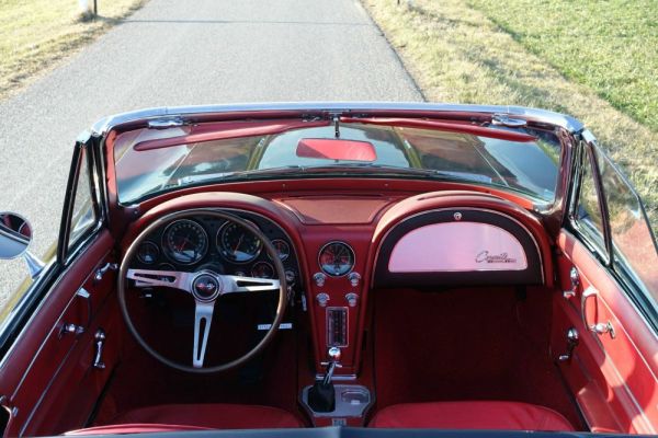 Chevrolet Corvette Sting Ray Convertible 1965 125642