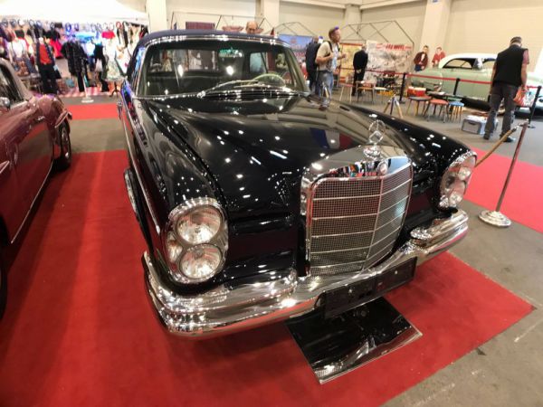 Mercedes-Benz 300 SE 1965 49496