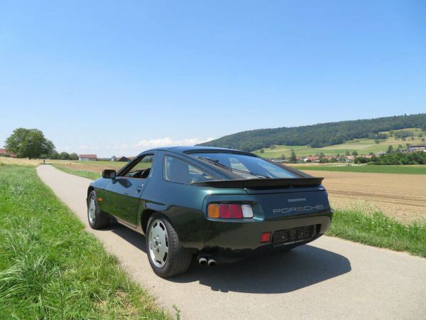 Porsche 928 S 1986
