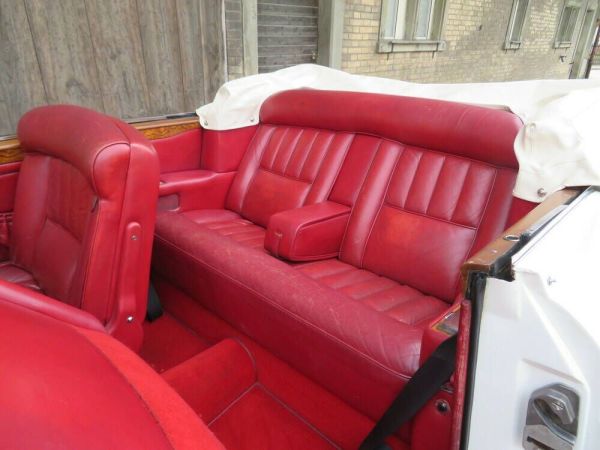 Rolls-Royce Corniche I 1972 123066