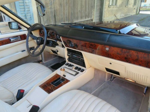 Aston Martin V8 Volante 1980 128036