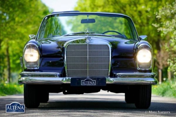 Mercedes-Benz 220 SE b 1963
