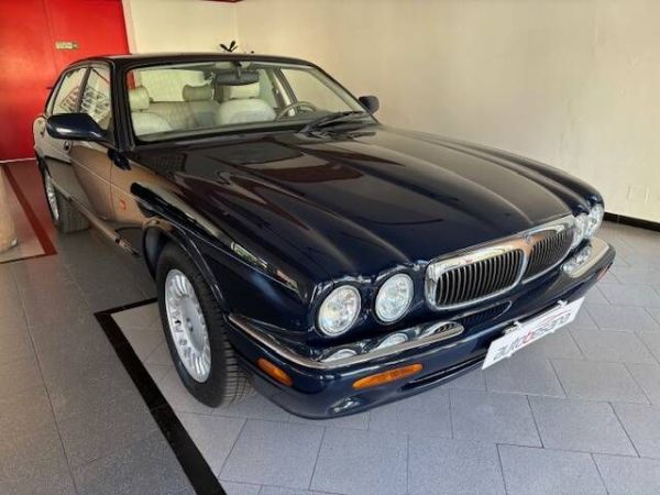 Jaguar XJ 8 Executive 1998 123118