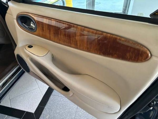 Jaguar XJ 8 Executive 1998 123120