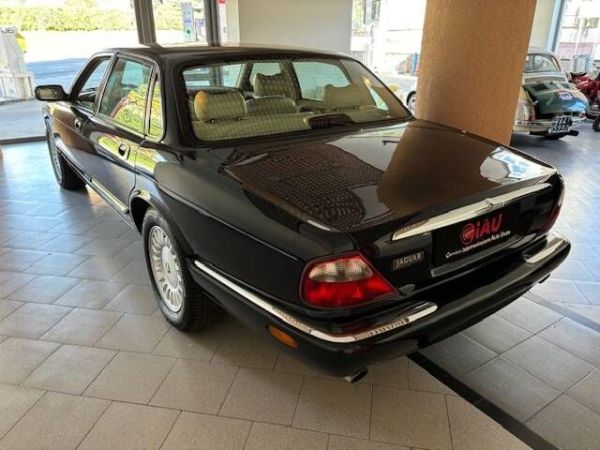 Jaguar XJ 8 Executive 1998 123122