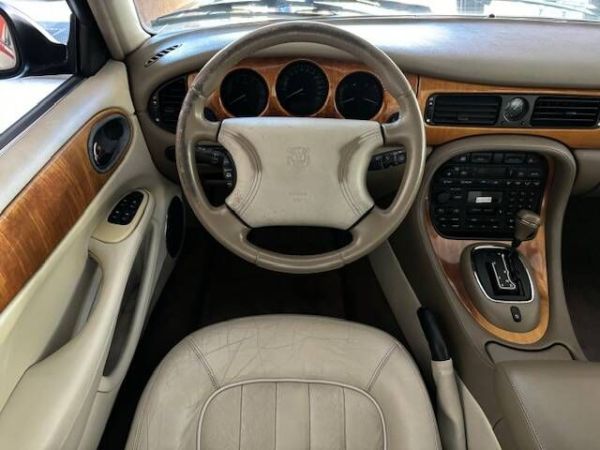 Jaguar XJ 8 Executive 1998 123124