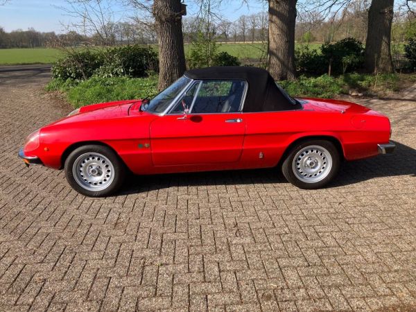 Alfa Romeo Spider Veloce 2000 1979