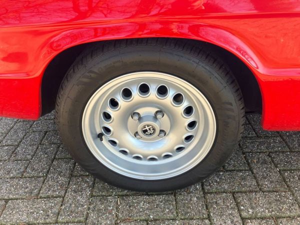 Alfa Romeo Spider Veloce 2000 1979 124958