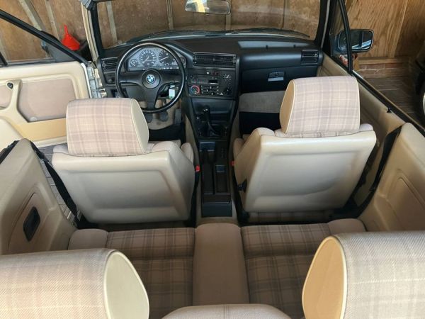 BMW 320i 1990 126955