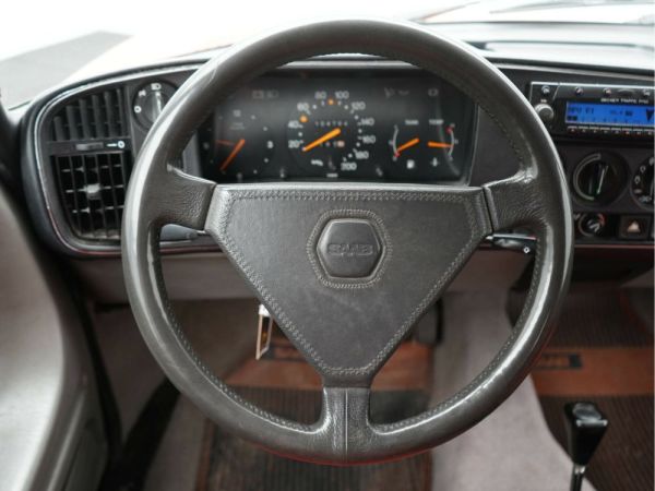 Saab 900 1979 120390