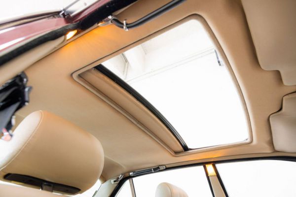 Daimler Double Six 1985 5018