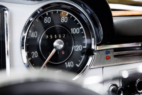 Mercedes-Benz 250 SL 1967 5325