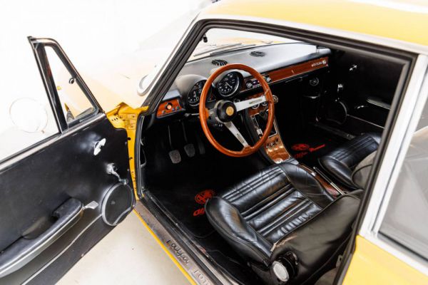 Alfa Romeo 1750 GT Veloce 1971 13607