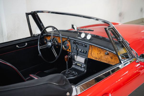 Austin-Healey 3000 Mk III (BJ8) 1964 13679