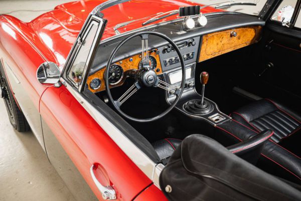 Austin-Healey 3000 Mk III (BJ8) 1964 13680