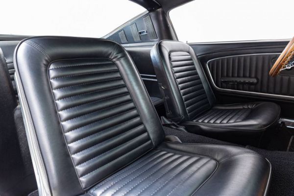 Ford Mustang GT 1965 104530