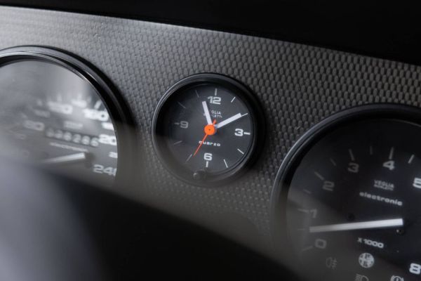 Alfa Romeo SZ 1994 121110