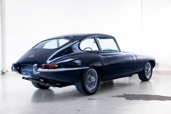 Jaguar E-Type (2+2) 1967 125037