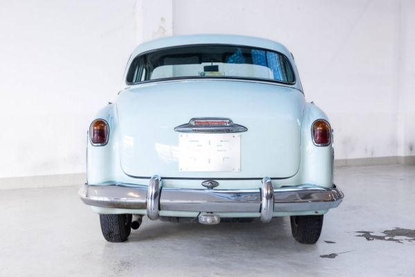 Alfa Romeo 1900 Super Berlina 1956 126092