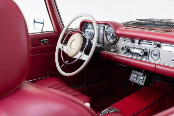 Mercedes-Benz 280 SL 1968 126121