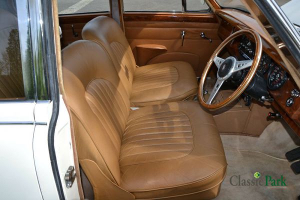 Jaguar 340 1968 12505