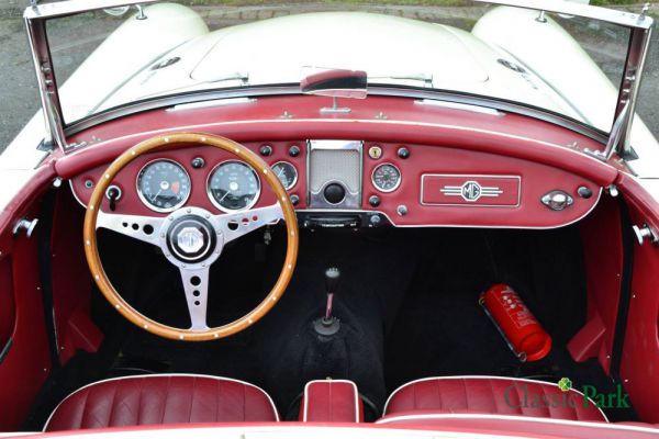 MG MGA 1600 1961 12799