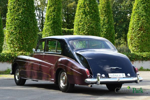 Rolls-Royce Phantom V James Young 1964 97424