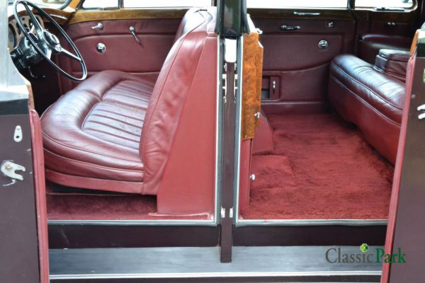 Rolls-Royce Phantom V James Young 1964 97430