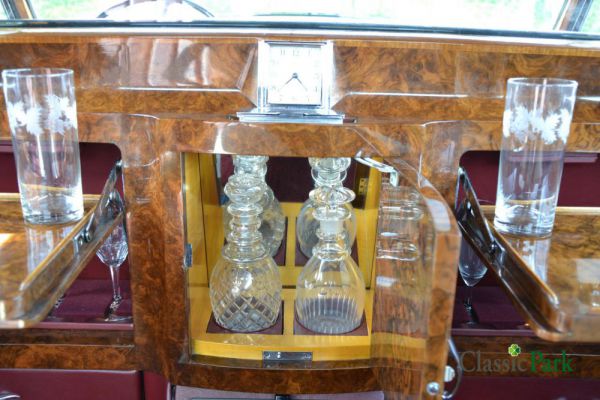 Rolls-Royce Phantom V James Young 1964 97434