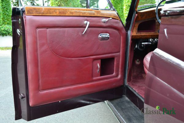 Rolls-Royce Phantom V James Young 1964 97437