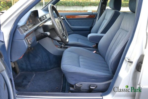 Mercedes-Benz 200 D 1993 122069