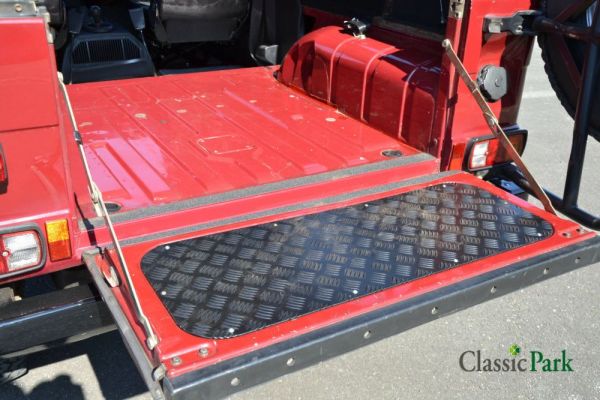 Mercedes-Benz 300 GD (SWB) 1984 123265