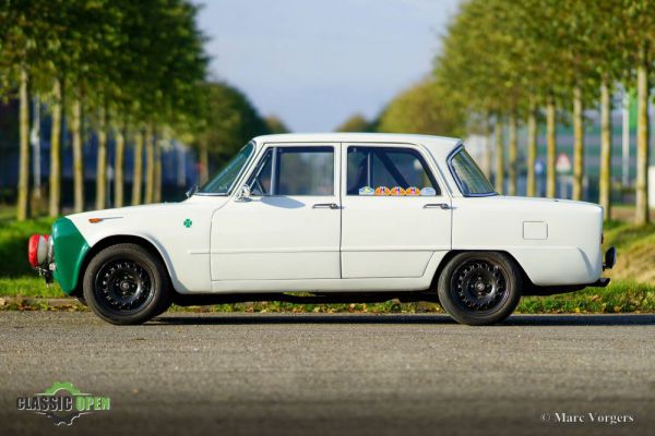 Alfa Romeo Giulia 1300 Super 1972 11993