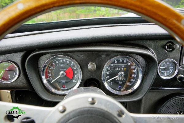 MG MGB GT V8 1975 119761