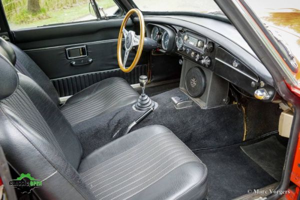 MG MGB GT V8 1975 119764