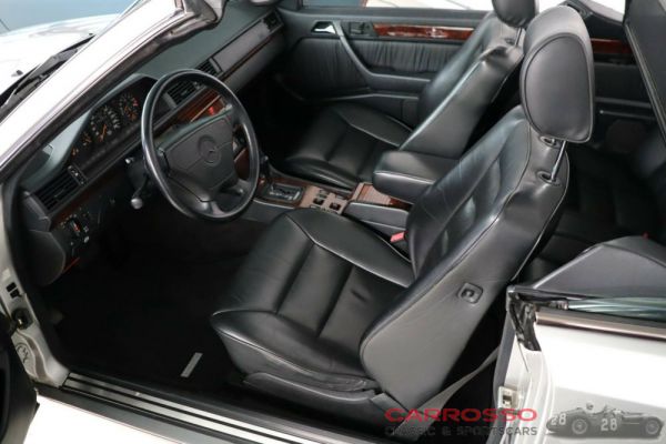 Mercedes-Benz 300 CE-24 1992 8776