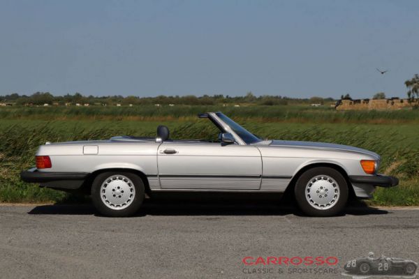 Mercedes-Benz 560 SL 1988 8819