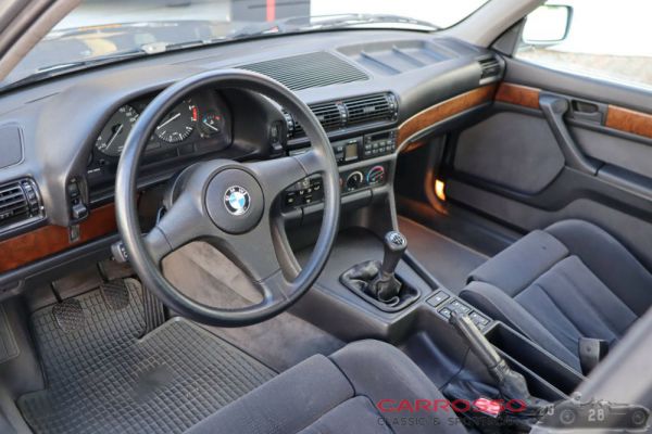 BMW 735i 1987 100730
