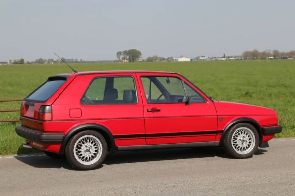 Volkswagen Golf Mk II GTi 1.8 1988 131827