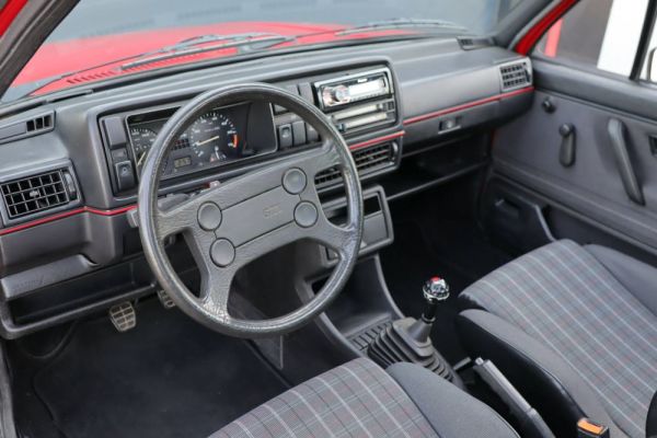 Volkswagen Golf Mk II GTi 1.8 1988 131837