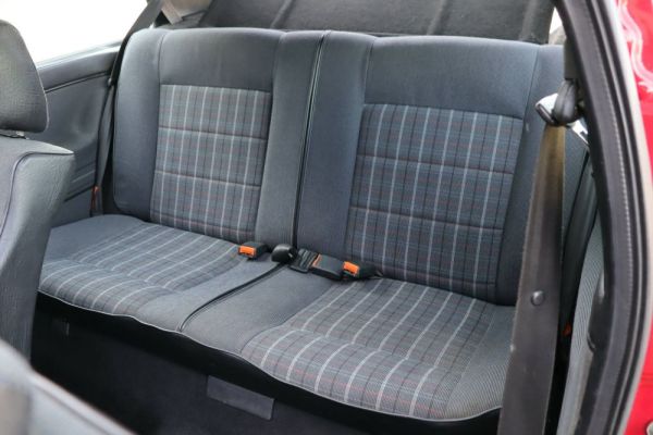 Volkswagen Golf Mk II GTi 1.8 1988 131838